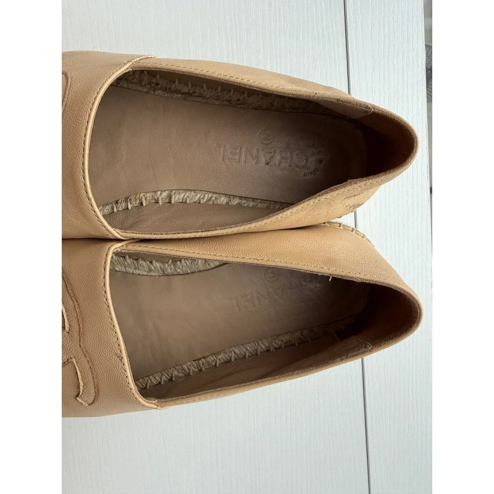 Chanel CC Espadrilles Beige Black Cap Toe Leather Flats Size 39 Lambskin - Picture 7 of 16